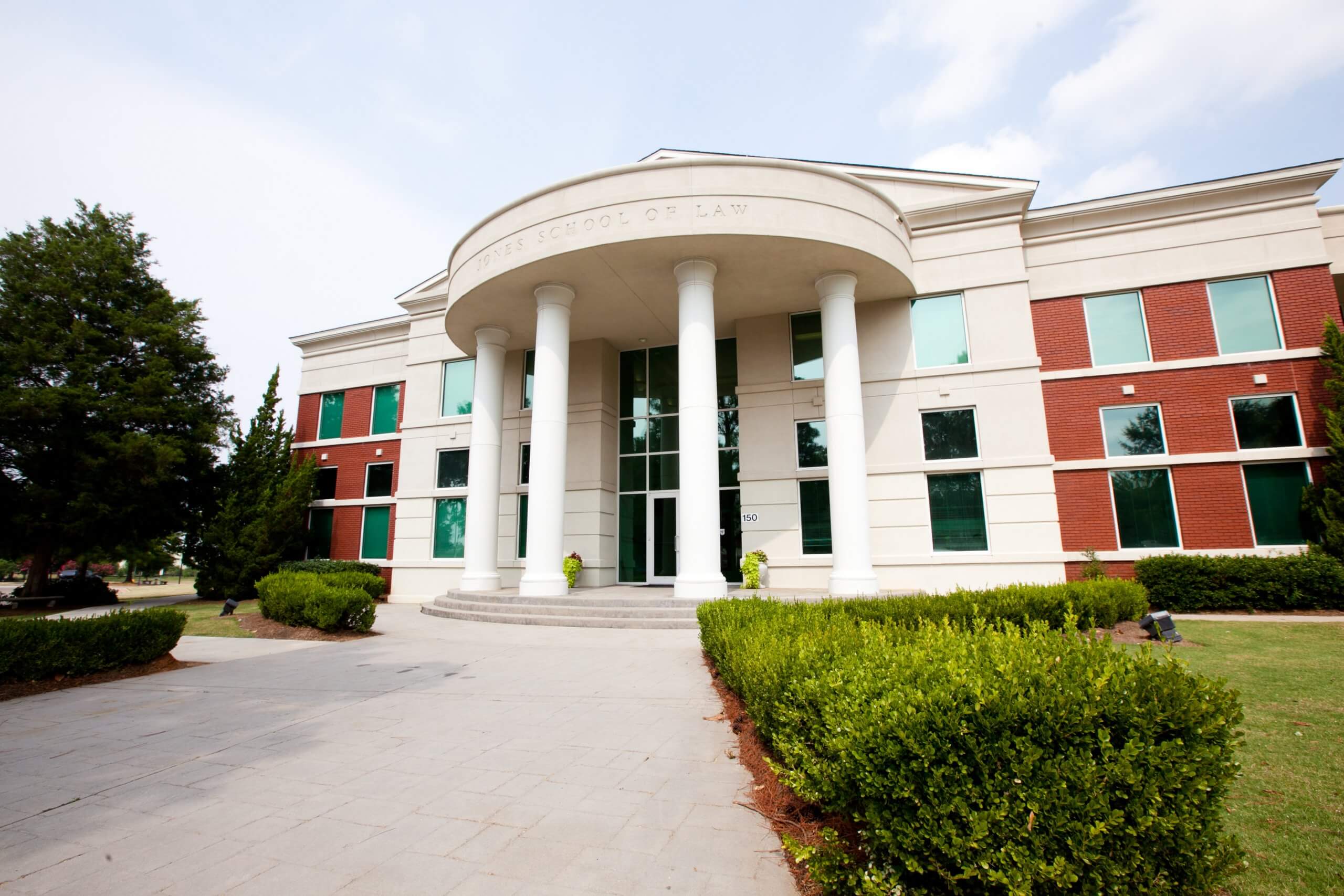 Read more about the article Attorneys: Take Note of Jones School of Law’s On-Campus Interviewing Program